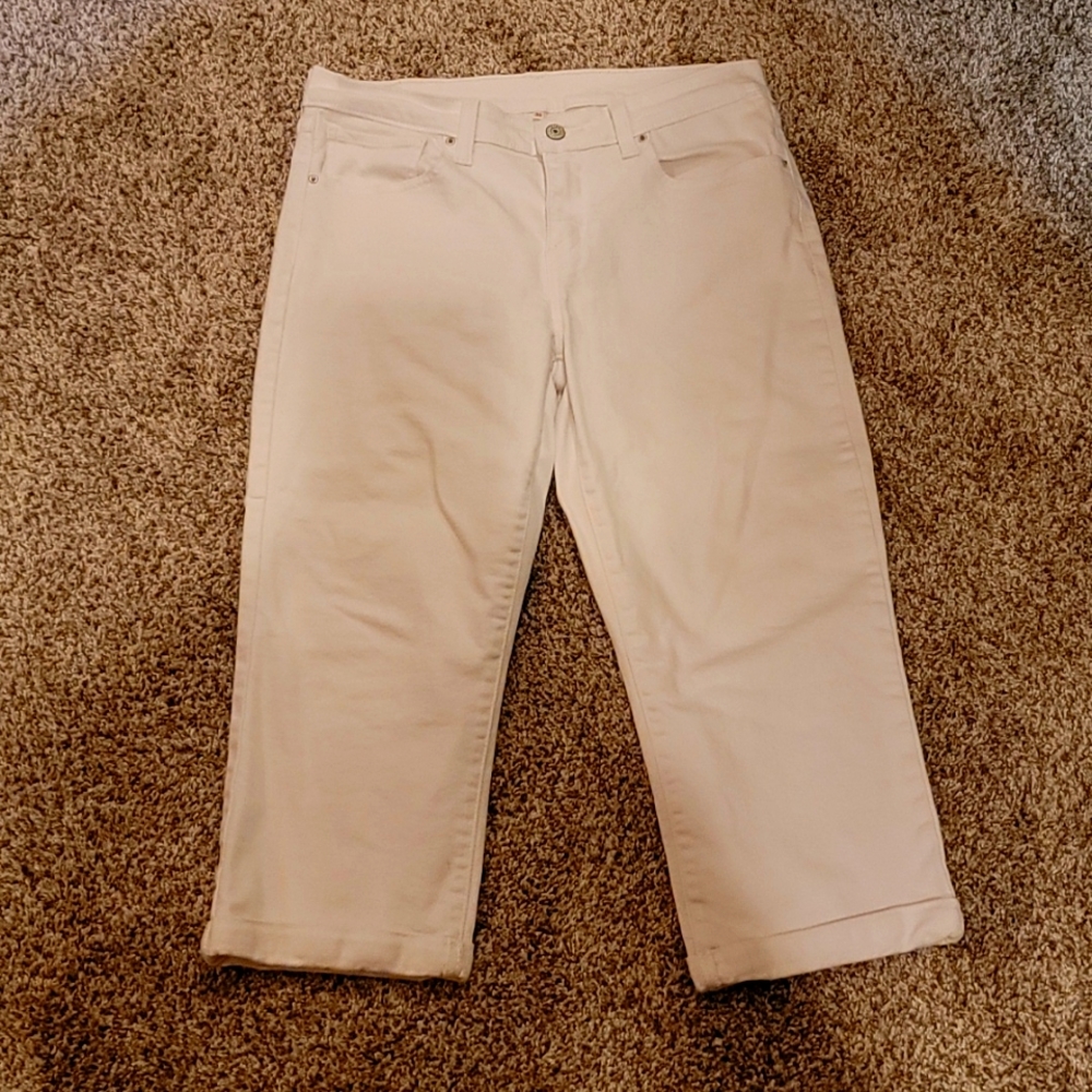 Women's Levi crops